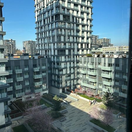 Appartamento Garden Towers Praga Esterno foto