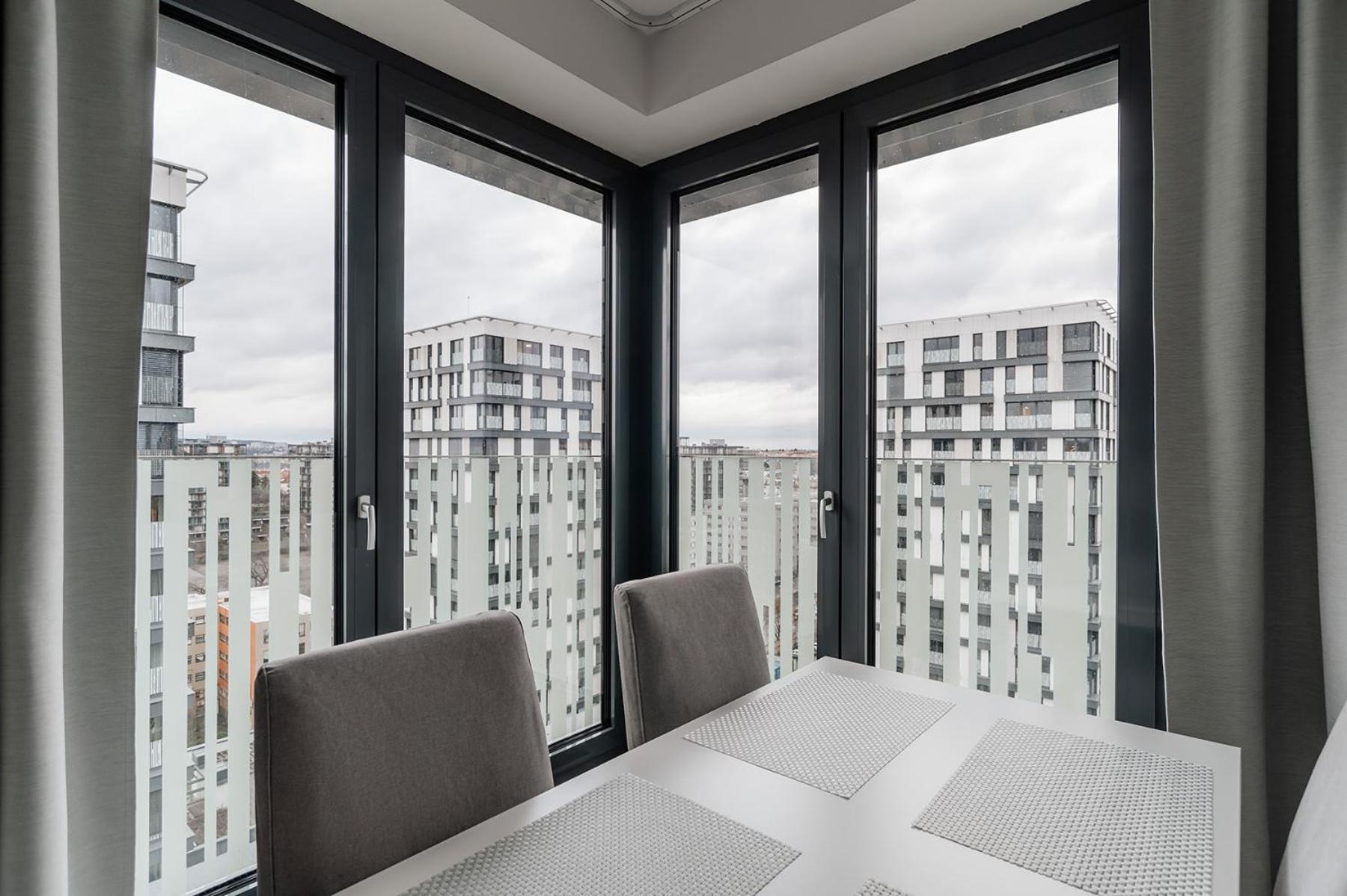 Appartamento Garden Towers Praga Esterno foto